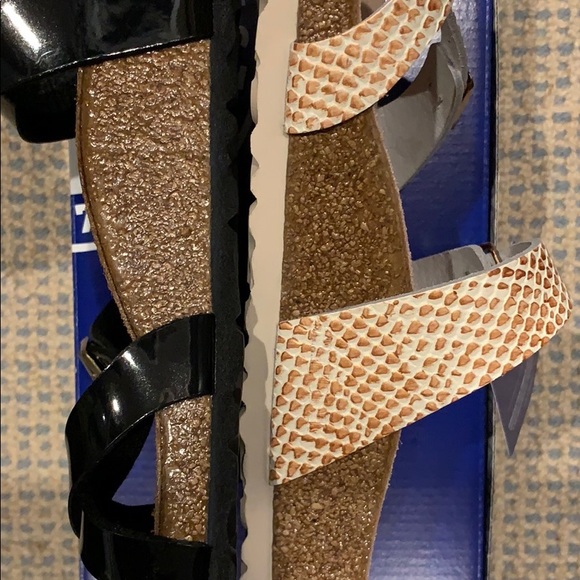 BIRKENSTOCK: REAL V. FAKE PART IV - Picture 14 of 16